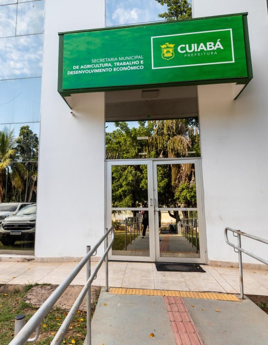 Sine tem 243 vagas de emprego e atende em novo telefone