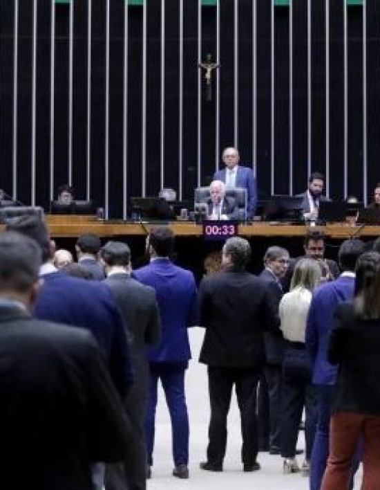 Mato Grosso pode abrir mais duas vagas para deputados federais em 2026