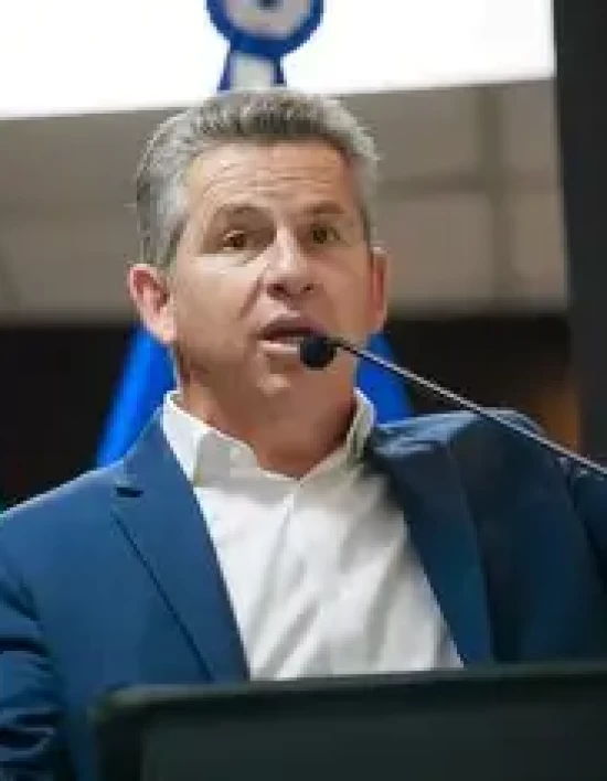 Mauro Mendes viaja para Portugal e Pivetta assume o governo na próxima segunda