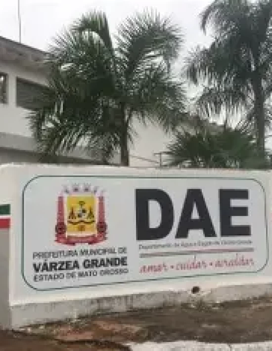 Prefeita de Várzea Grande sanciona Lei que parcela dívidas do DAE com descontos sobre juros e multas