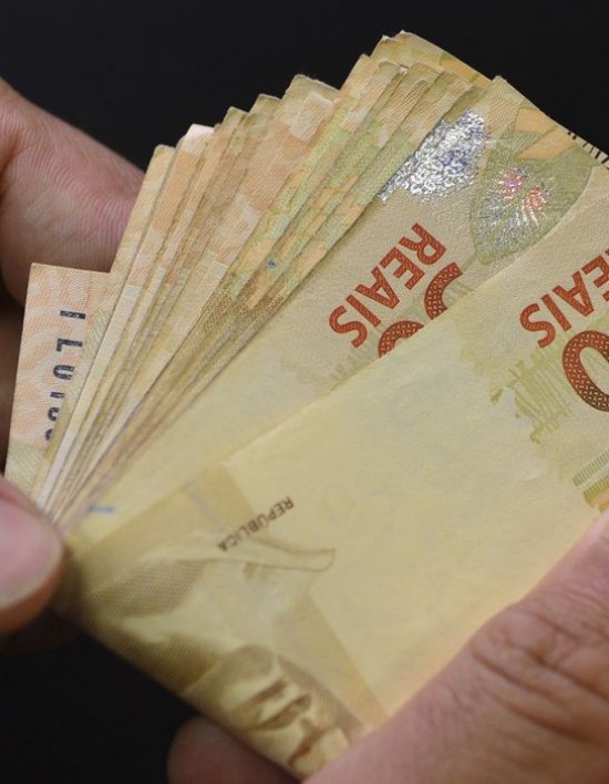 Décimo terceiro salário completa 60 anos