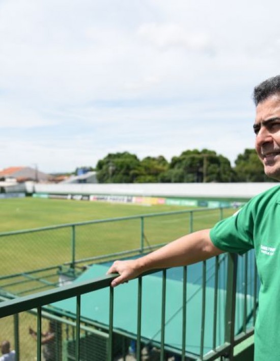 Emanuel anuncia que Brazuca será instalada no Dutrinha após processo de restauração