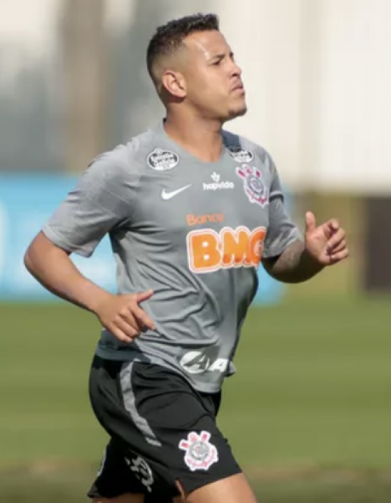 Cuiabá acerta com o lateral-esquerdo Sidcley, ex-Corinthians e que estava na Grécia