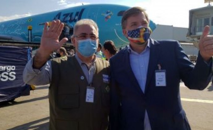 Lote com 3 milhões de doses da vacina da Janssen chega ao Brasil Imunizante foi doado pelos Estados Unidos