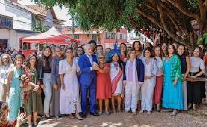 Governo lança edital para formação de mulheres em espaços de poder e decisão