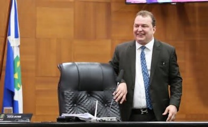 Max Russi sobre fusões “Se alguém se sente prejudicado, que procure outro caminho”