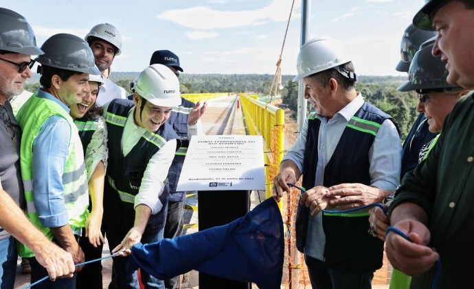 1ª ponte da Ferrovia Estadual é entregue em Mato Grosso