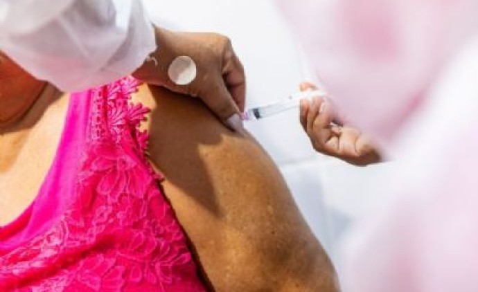 Prefeitura de Cuiabá alerta para alta de casos de gripe e convoca população a se vacinar