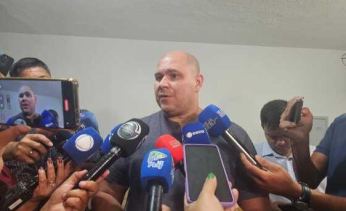 Abílio zera cartão consignado e limita descontos para servidores de Cuiabá após denúncias de fraude