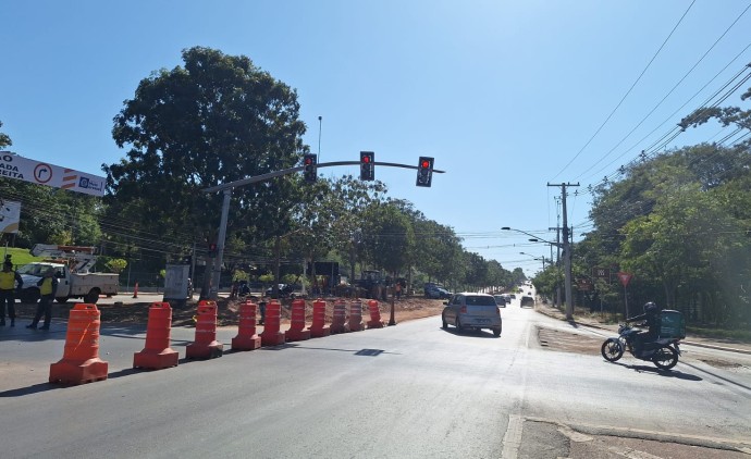 Cruzamento de acesso ao bairro Morada do Ouro é interditado por 20 dias