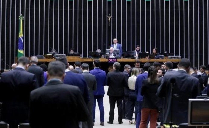 Mato Grosso pode abrir mais duas vagas para deputados federais em 2026