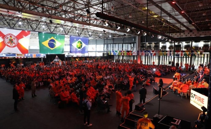 Especialistas internacionais compartilham experiências e discutem prevenção e combate a incêndios florestais no ForestFire 2025