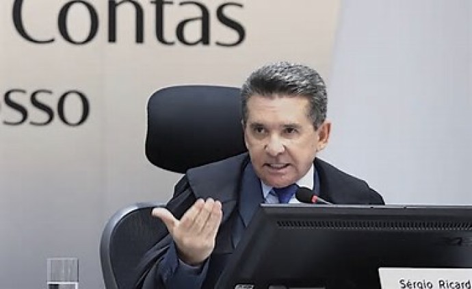 TCE anuncia auditoria para avaliar situação da Unemat e sugere revisão de repasses