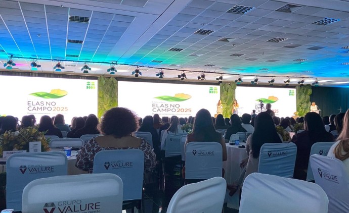 Evento reúne 800 mulheres para discutir protagonismo feminino no agro