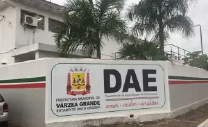 Prefeita de Várzea Grande sanciona Lei que parcela dívidas do DAE com descontos sobre juros e multas