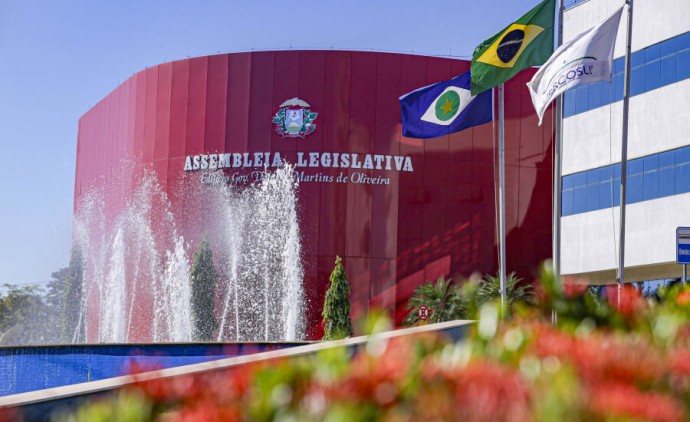 Assembleia promulga decreto e suspende convênio do Estado com empresa de empréstimos