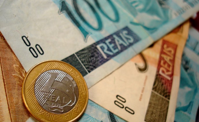 Mercado financeiro reduz previsão da inflação para 5,07%