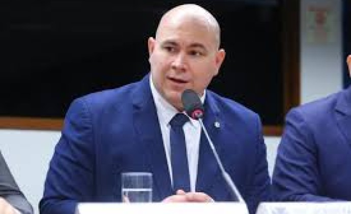 Prefeito tenta reverter bloqueio de emendas por falta de prestação de contas da gestão passada