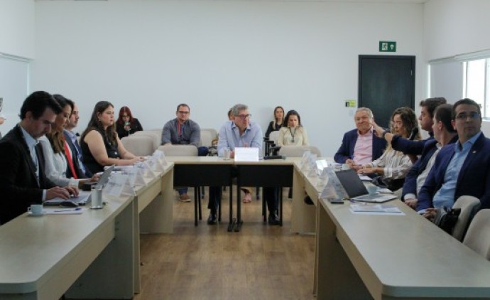 TCE-MT lidera Comissão Multissetorial de Monitoramento pela redução da judicialização na saúde pública