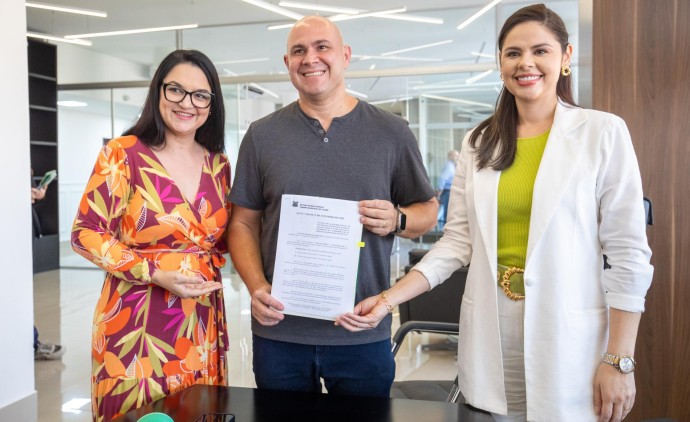 Cuiabá ganha novas leis para celebrar cultura e valorizar o Dia das Mães e dos Pais