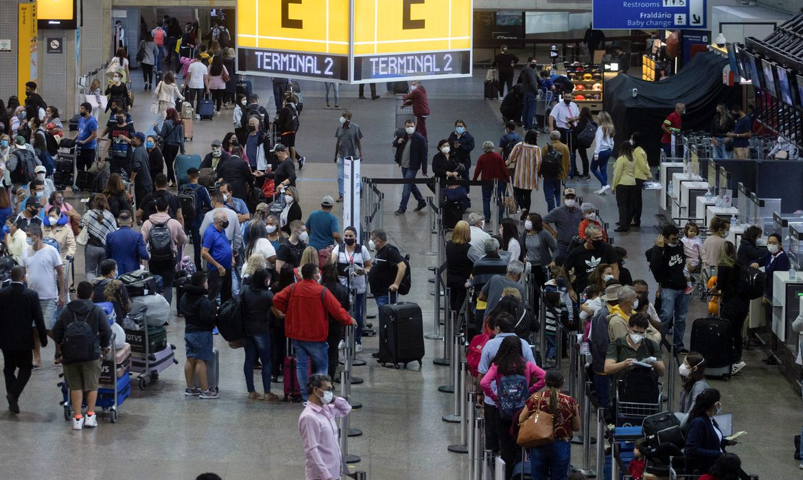 Política de Mt Notícia De MT Anvisa aprova volta do uso de máscaras em aviões e aeroportos