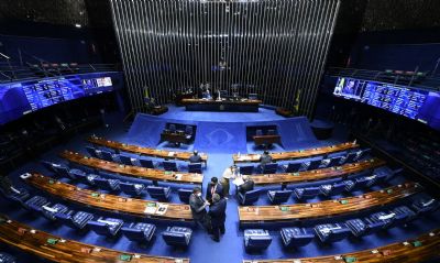 Notícias MT Política MT Senado aprova PEC da Transição