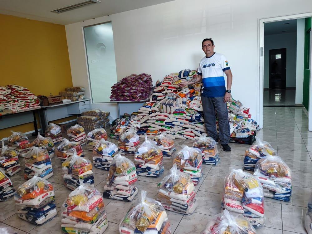 Notícia MT Site MT Política MT Polícia Militar arrecada 4 3 toneladas de alimentos não perecíveis