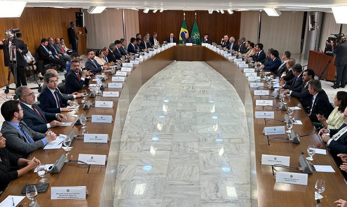 Notícia MT Política MT Governadores se unem em Brasília