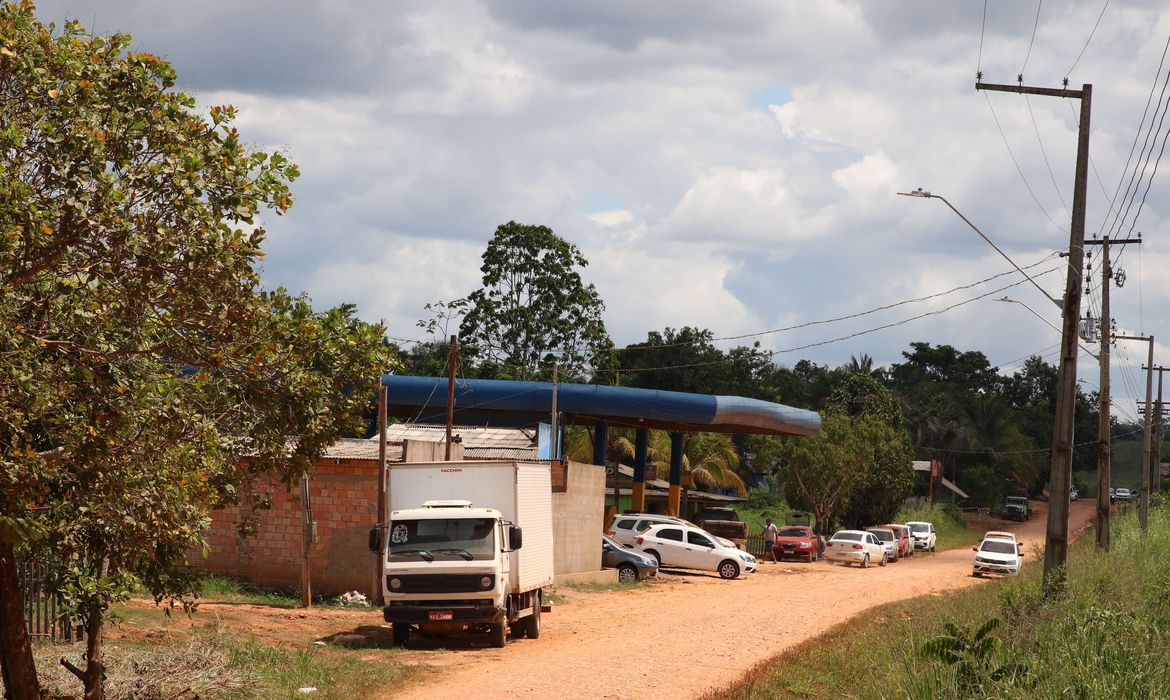 Política MT Pequena vila na região do Paredão é rota de fuga de garimpeiros em RR