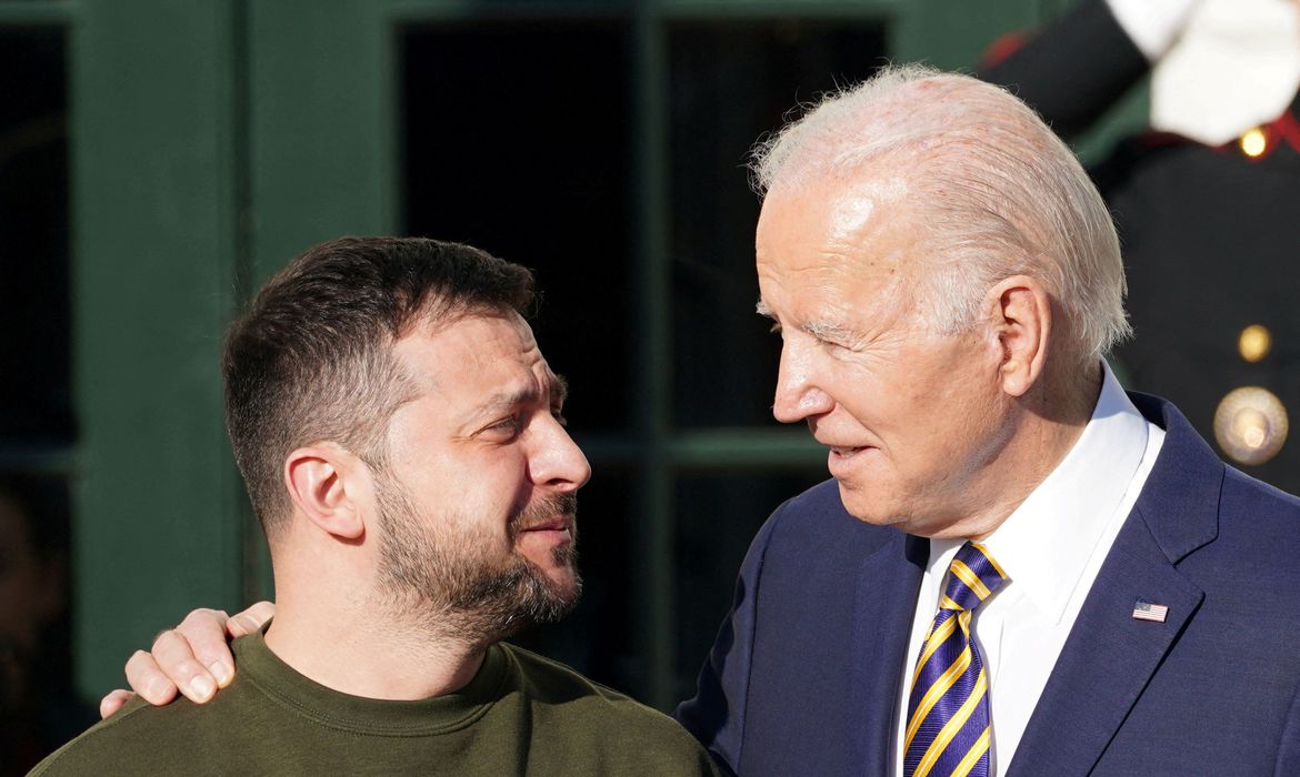 Política MT Biden faz viagem surpresa a Kiev