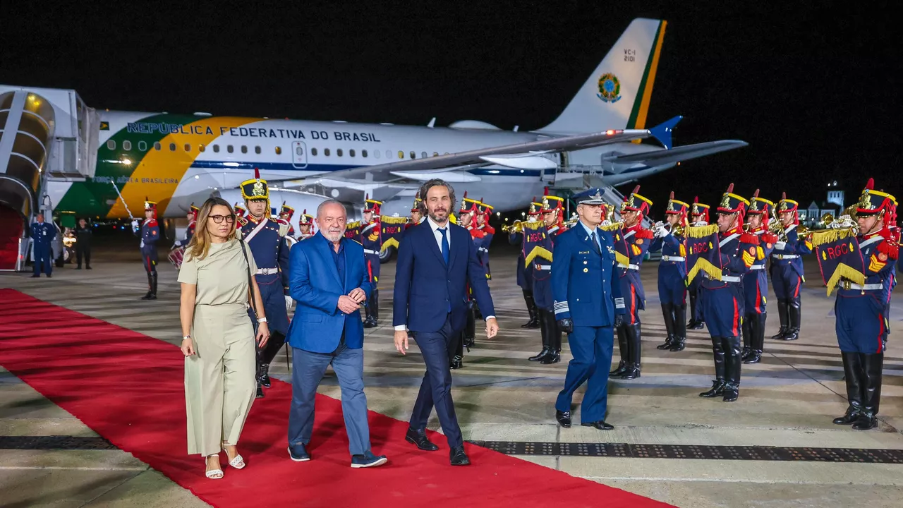 Caminhos para a política externa de Lula no 3º mandato