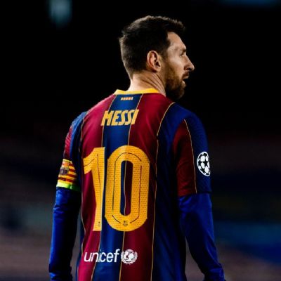 Messi esta fora do BARCELONA