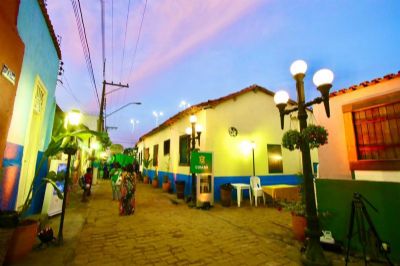 SECRETARIA CARLINA JACOB Beco do Candeeiro recebe nesta sexta projeto 'Das cores que eu não conheço' e danças contemporâneas PREFEITO DE CUIABA INVENTE EM CULTURA CUIABANA