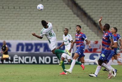 TIME DE FUTEBOL Cuiabá empata com o Fortaleza na Arena Castelão SERIE A