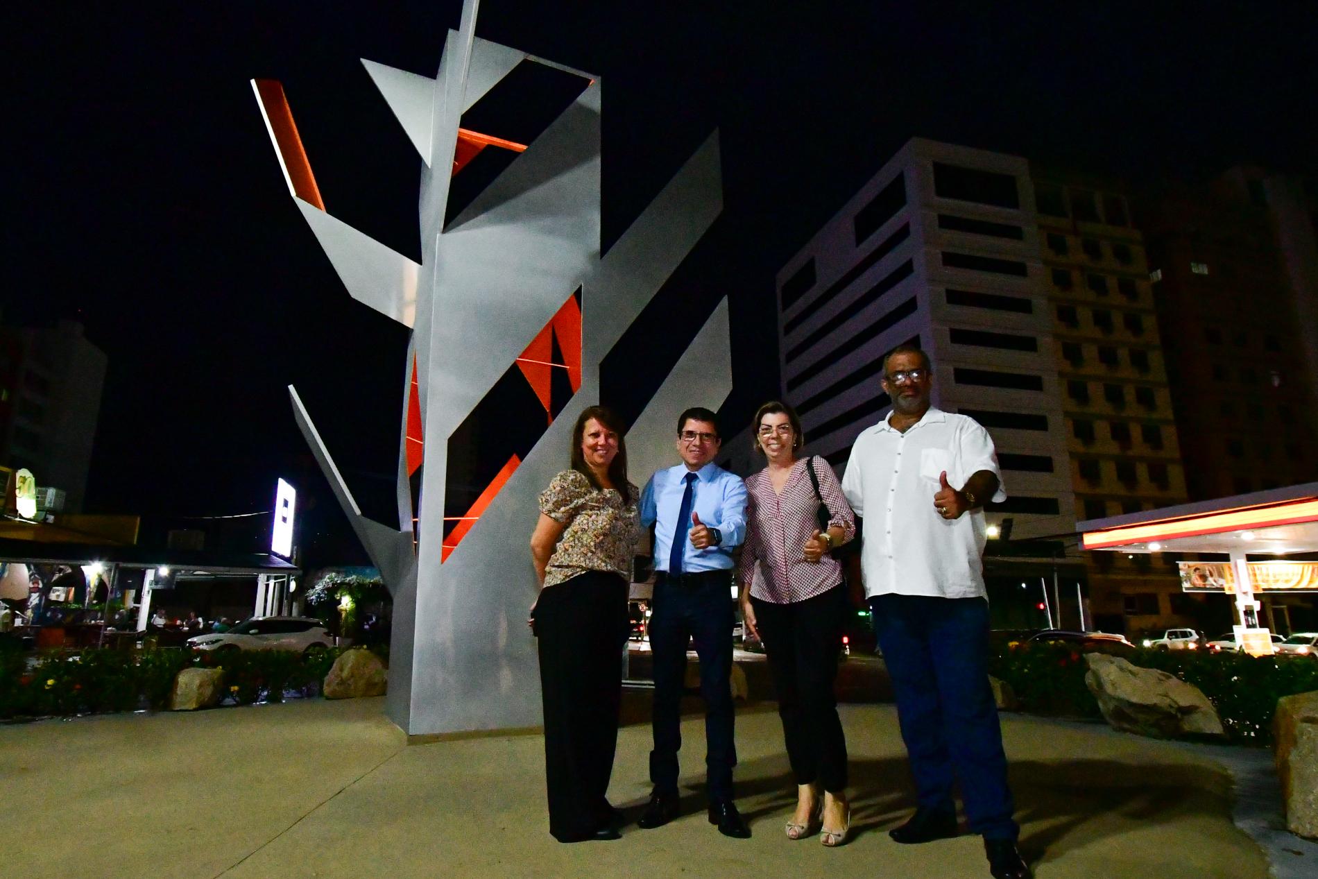 Prefeitura entrega revitalização do monumento