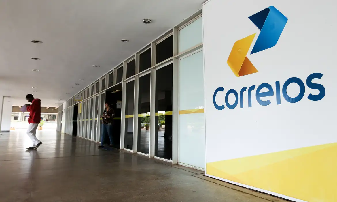 Correios anunciam cargos de nível médio e superior em concurso público