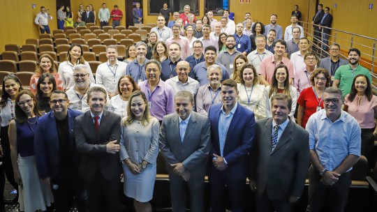 Presidente do TCE-MT homenageia servidores pelo Dia Nacional do Auditor de Controle Externo