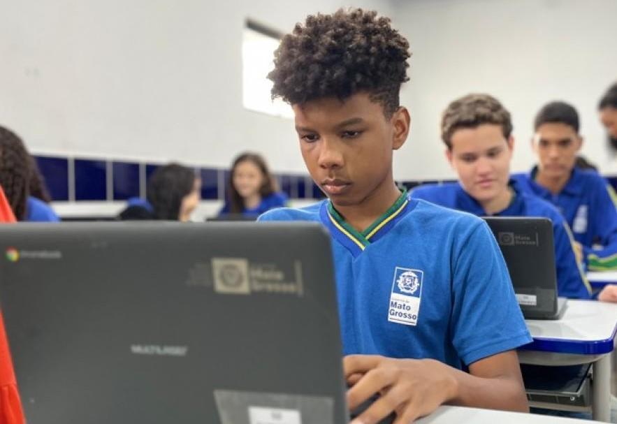 Professor de Matemática Inova Ensino em Sapezal (MT) com Projeto de Análise de Dados