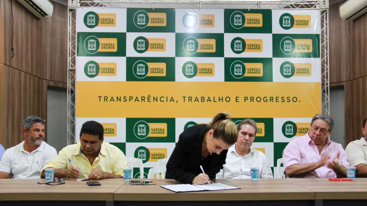 Saúde em Várzea Grande: Flávia Moretti Articula R$ 10 Milhões e Novo Hospital; Prestigia Contrato Histórico Albert Einstein/Hospital Central