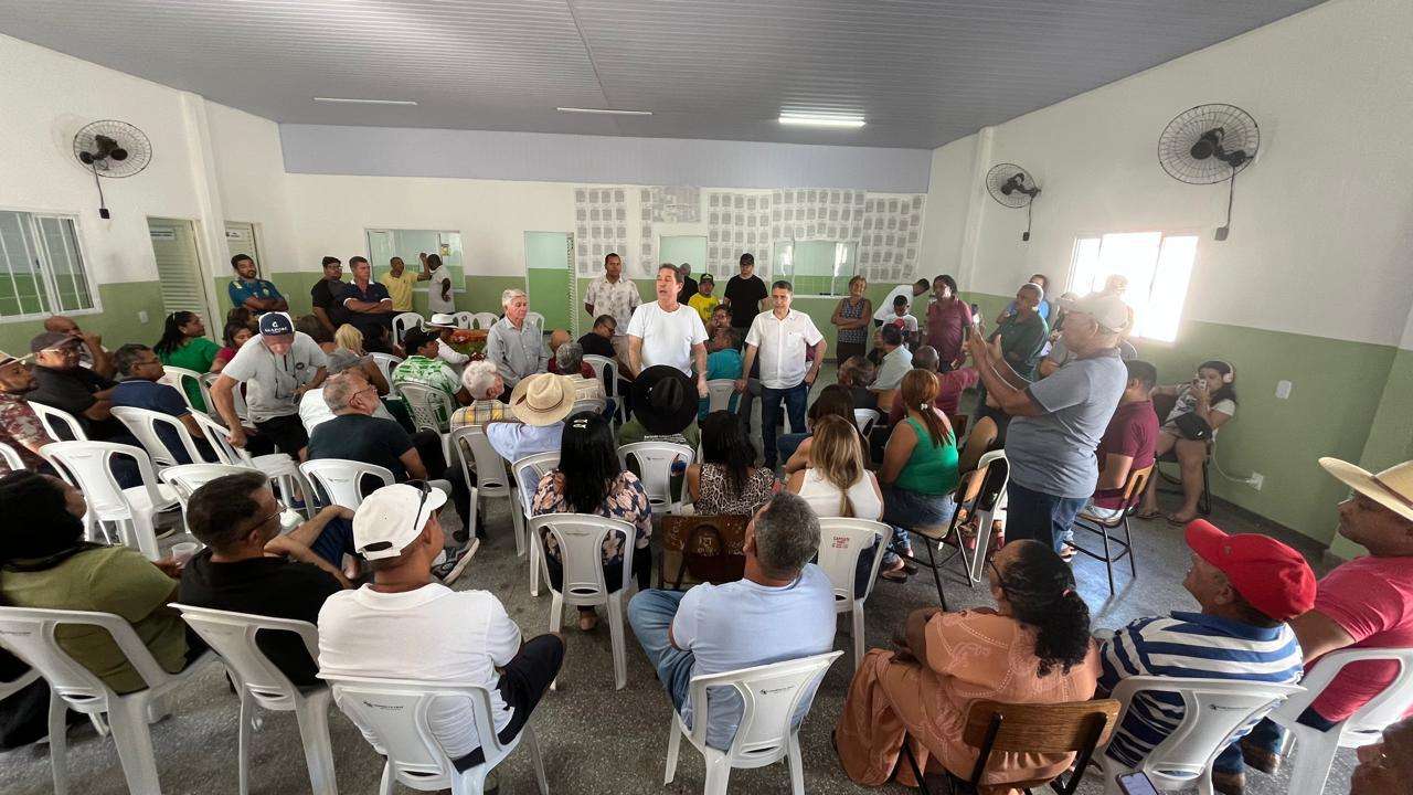 Flávia e Tião se reúnem com mais de 90 lideranças comunitárias