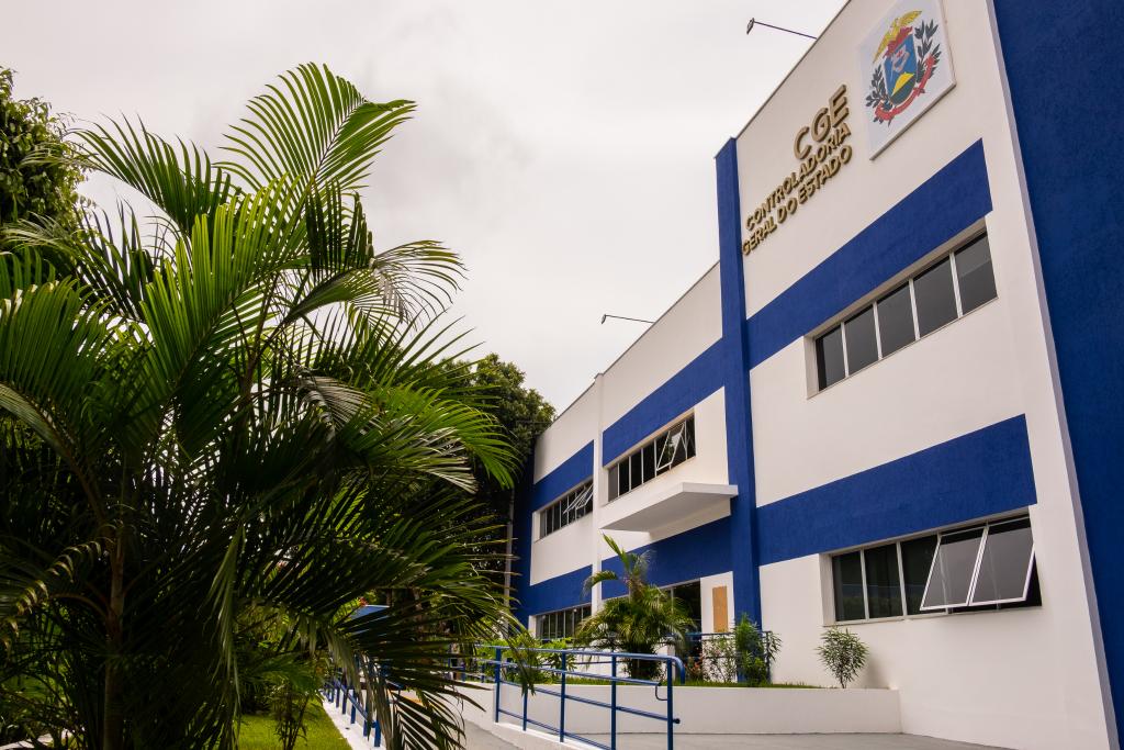 Governador determina revisão de consignados de servidores do Estado