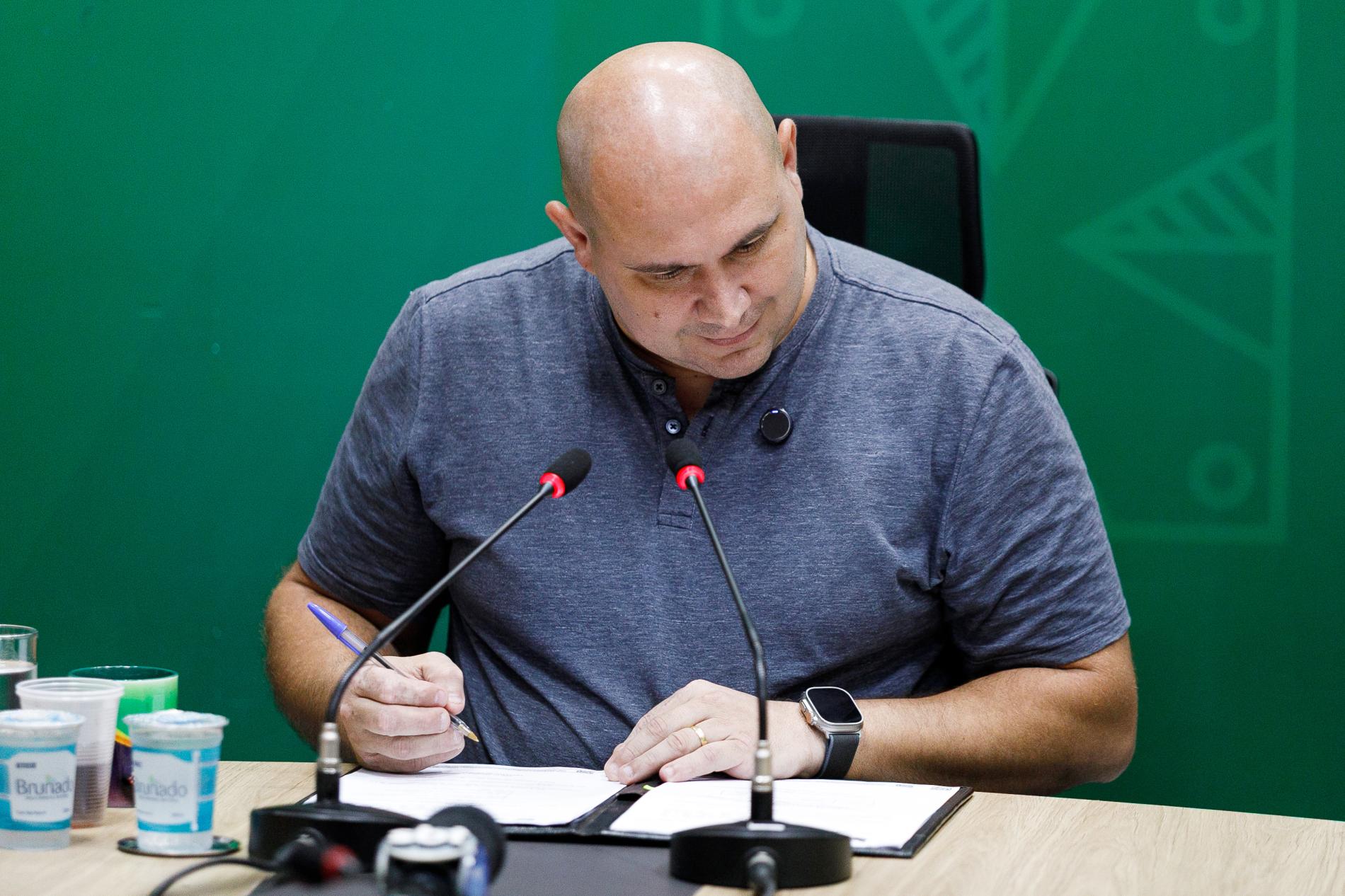 Prefeitura paga salário de aposentados e pensionistas com RGA de 5,32%