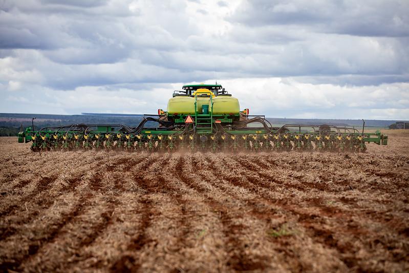 Mato Grosso deve liderar PIB dos estados brasileiros em 2025 e crescer quase o triplo da projeção nacional