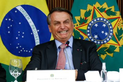 Bolsonaro lidera intenção de voto para presidente em MT; Lula tem maior rejeição