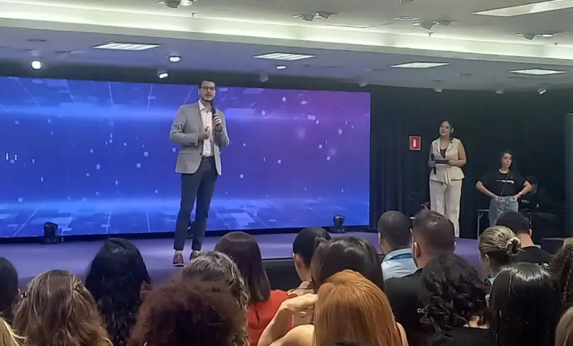 Jornada de Marketing Digital reúne mais de 450 participantes e destaca tendências para negócios