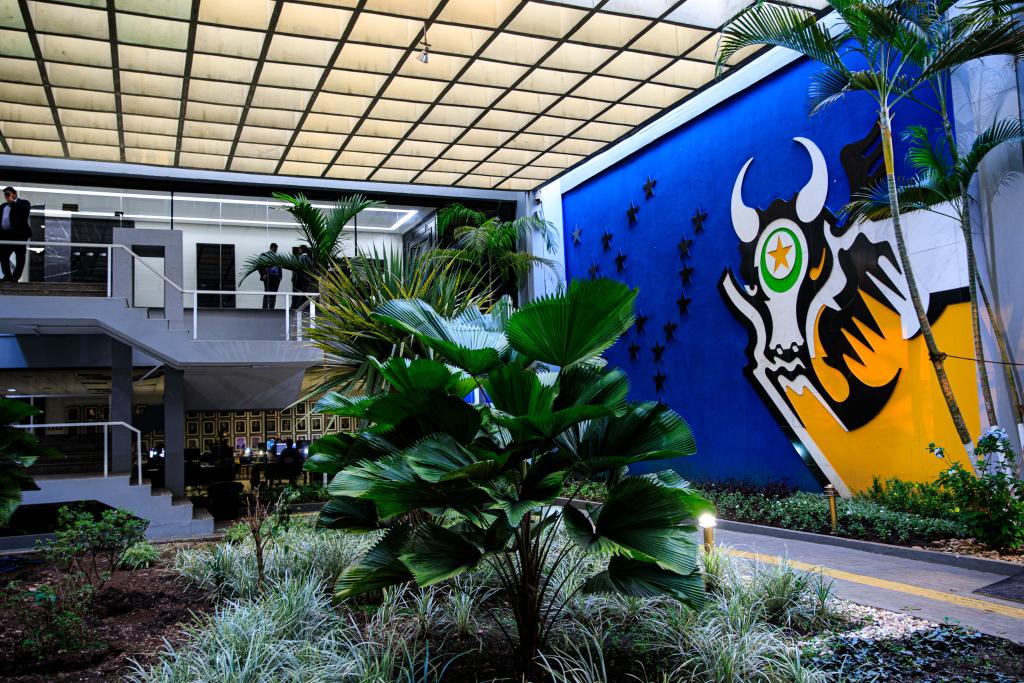 Governo de MT e deputada Edna fecham acordo para criar comissão especial do feminicídio na AL