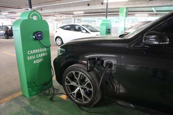 Projeto de lei pode zerar IPVA para carros elétricos e híbridos em Mato Grosso
