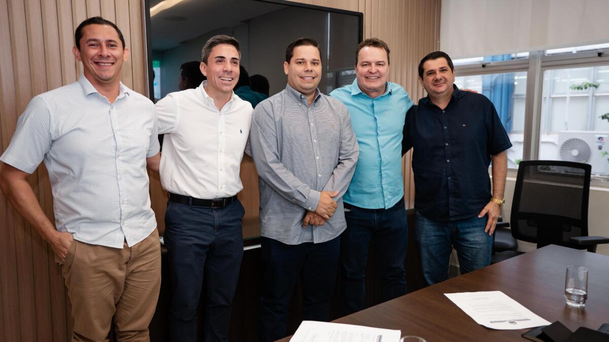 Max articula nova escola para Torixoréu