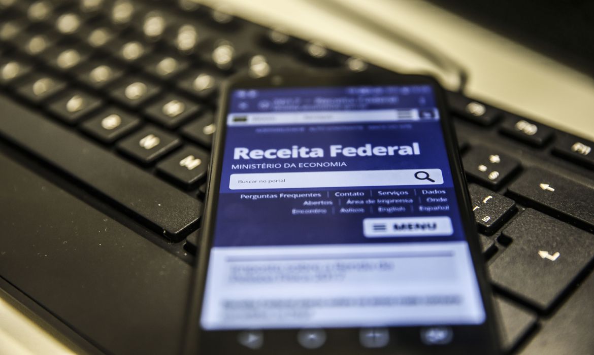 IMPOSTO DE RENDA Declarações do IR entregues superam projeções da Receita Federal