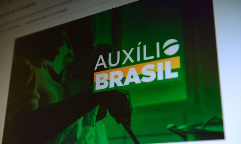 Auxílio Brasil é pago hoje a beneficiários com NIS de final 3